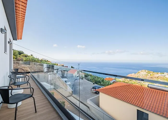 Casa Isabel Ribeira Brava